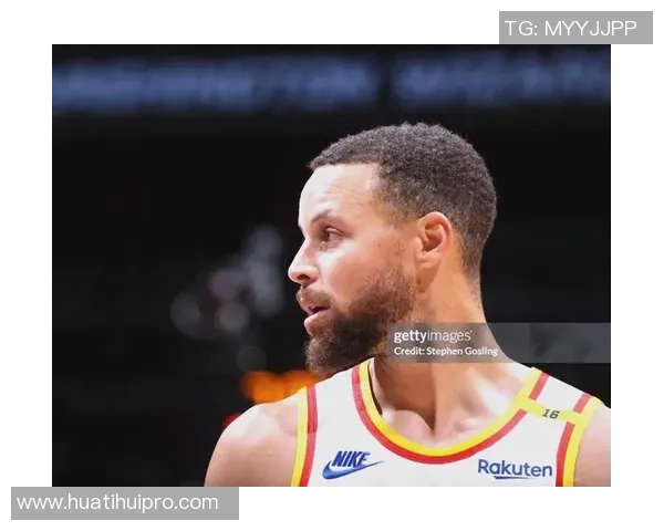 邓利维谈年轻球员成长期待强调与库里和追梦默契合作的重要性 邓利维谈年轻球员成长期待强调与库里和追梦默契合作的重要性