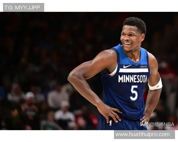 兰德尔谈与爱德华兹的默契配合：赛季磨合让我们更加默契无间