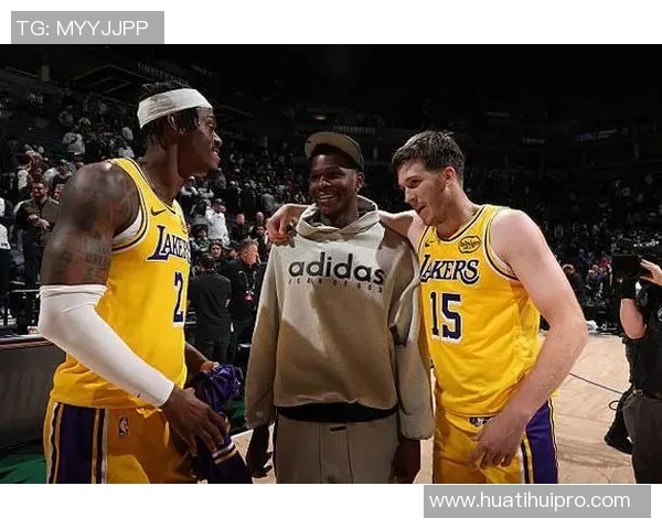 帕森斯：詹姆斯回归后里夫斯依然是湖人队的第二选择