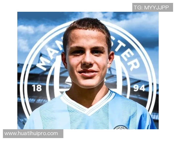 穆卡萨在主场首秀中大放异彩展现曼城青训的强大实力与潜力